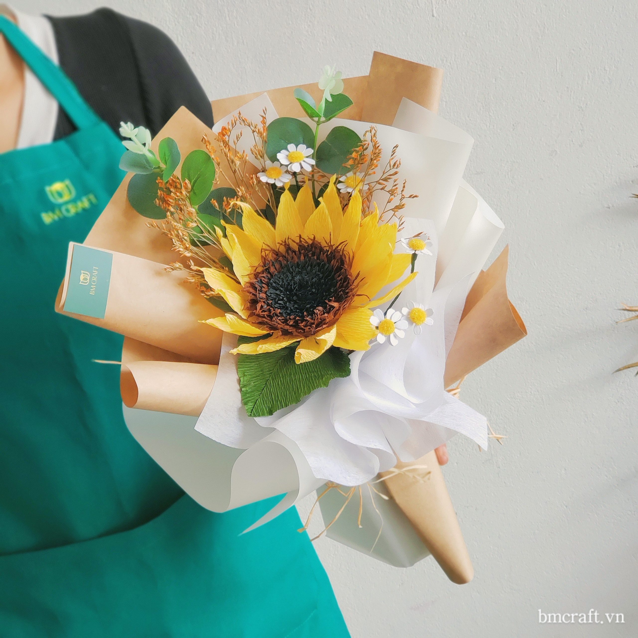 Mẫu bó hoa tốt nghiệp handmade