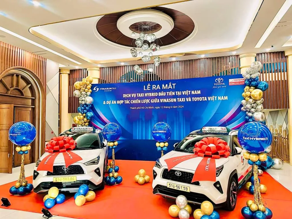 Lễ ra mắt dịch vụ Taxi Hybrid đầu tiên tại Việt Nam & Dự án hợp tác chiến lược giữa Vinasun Taxi và Toyota Việt Nam