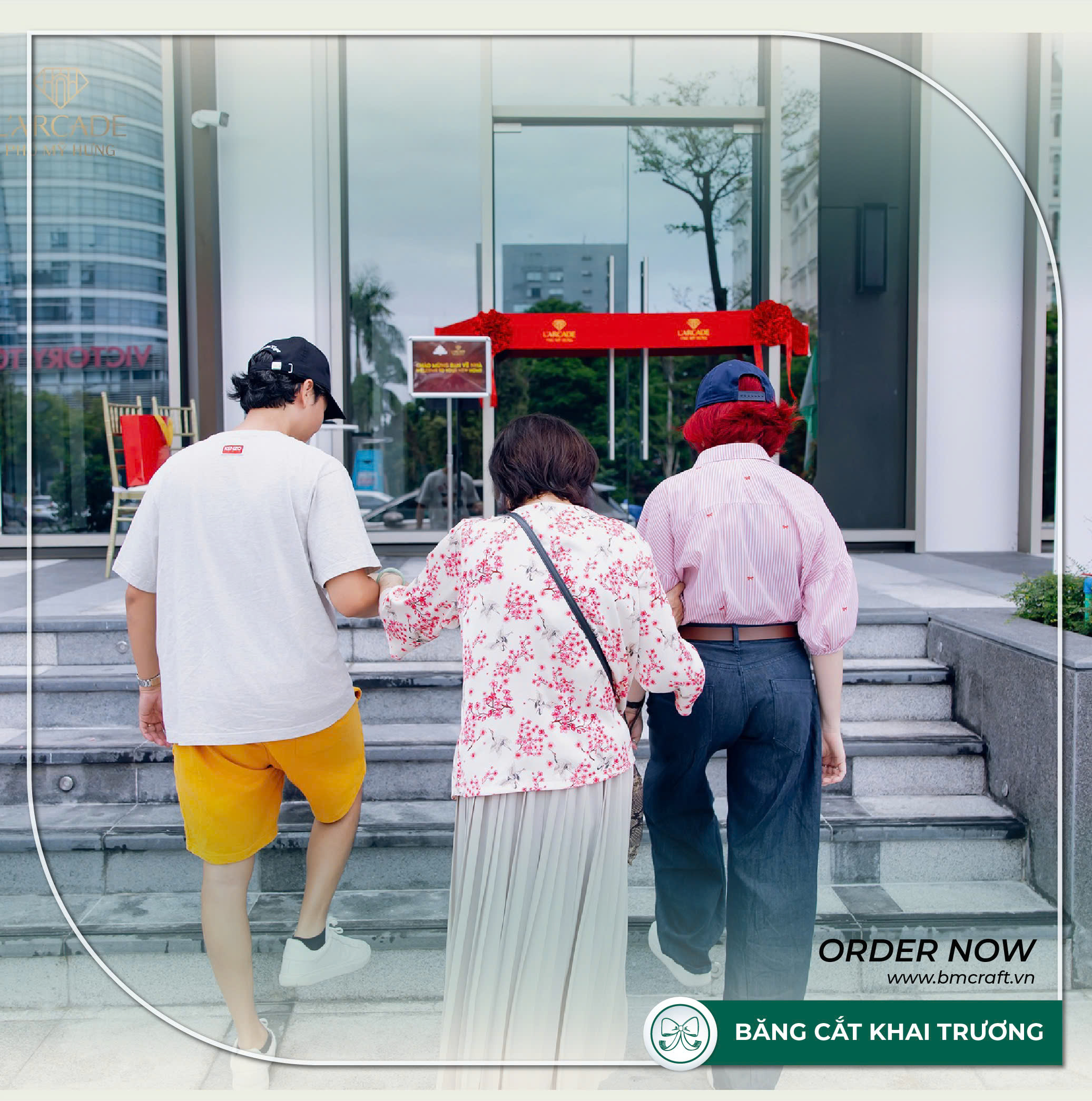 nơ giao nhà và băng cắt khai trương Phú Mỹ Hưng L’Arcade