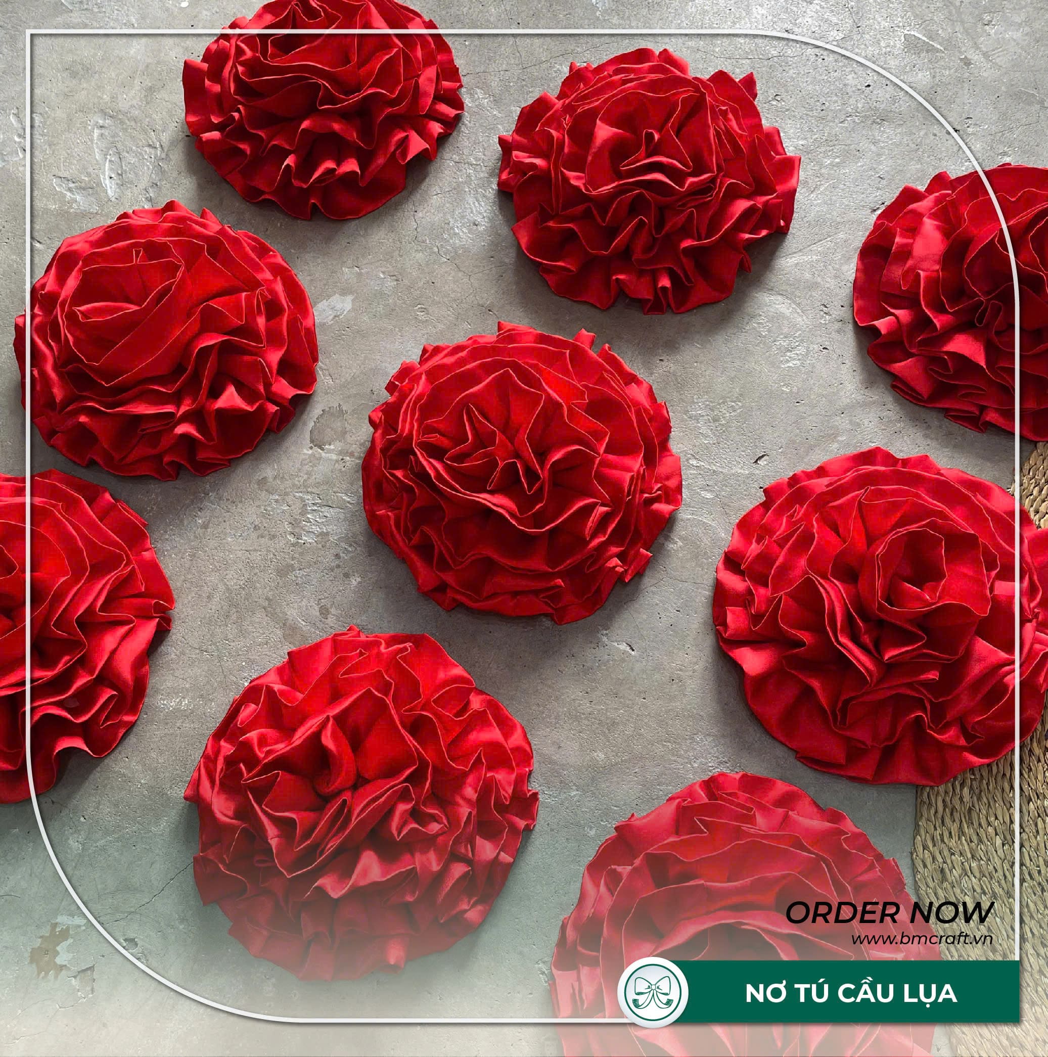 nơ giao nhà và băng cắt khai trương Phú Mỹ Hưng L’Arcade